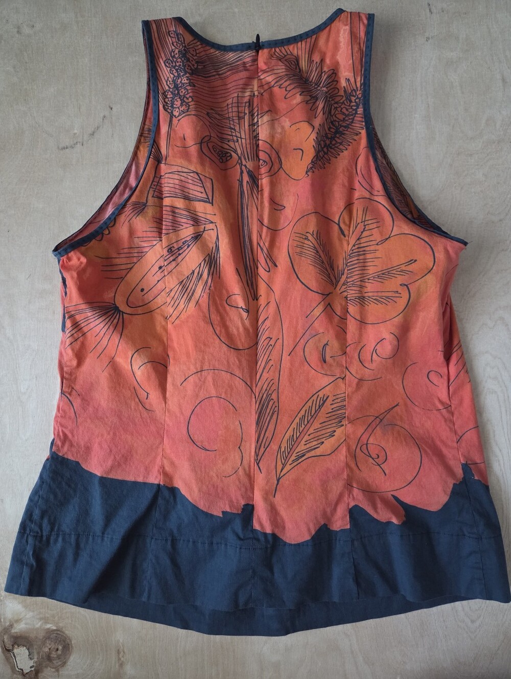 Piazza Sempione Tank Tops Set Of Two - Picture 5 of 16